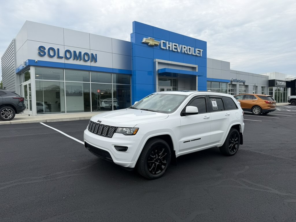 Used 2020 Jeep Grand Cherokee Laredo