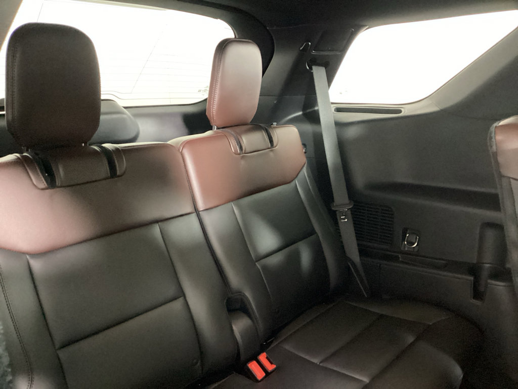 Used 2023 Ford Explorer Platinum w/ Technology Package image 22