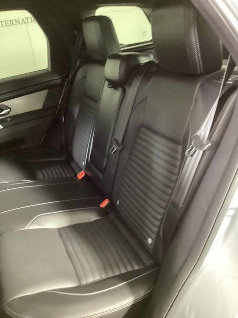 Used 2024 Land Rover Discovery Sport Dynamic SE image 6