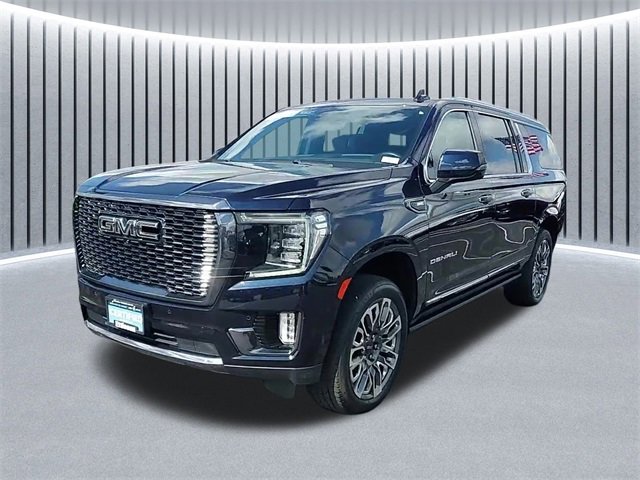 Used 2023 GMC Yukon XL Denali Ultimate image 10