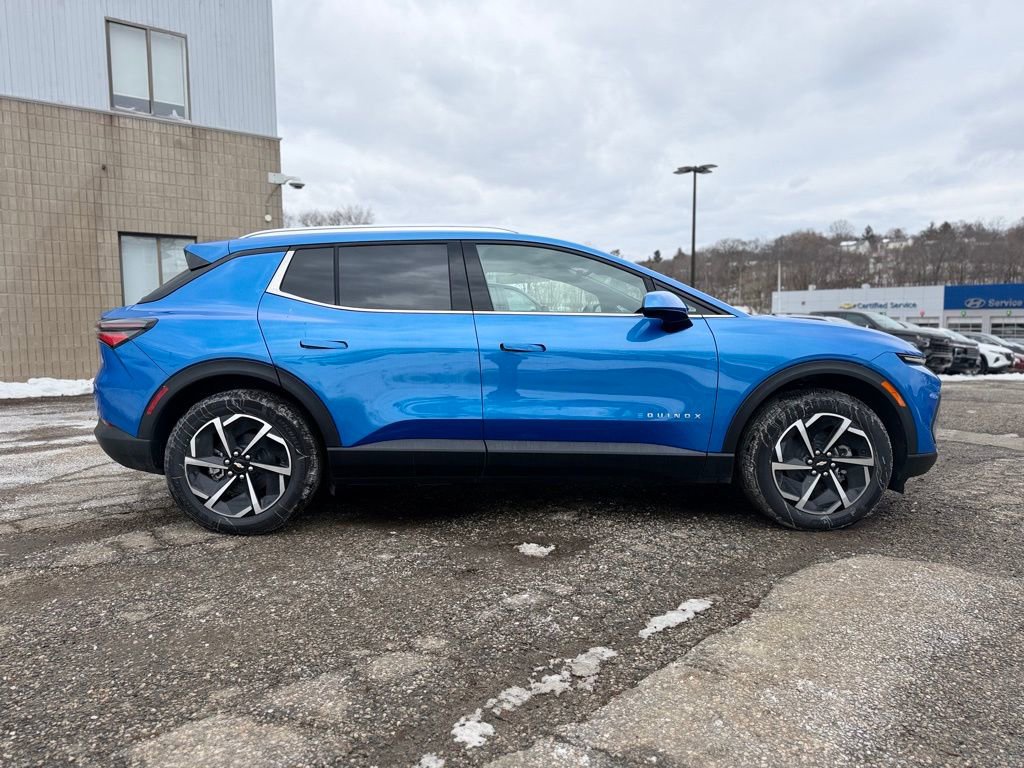 New 2026 Chevrolet Equinox EV LT image 7