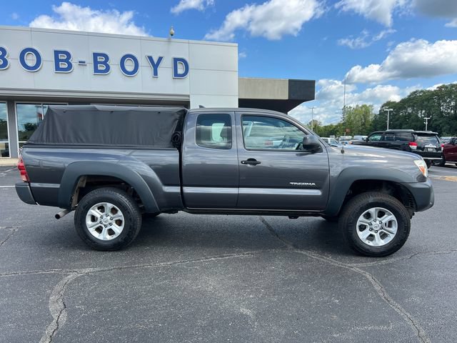 Used 2012 Toyota Tacoma 4x4 Access Cab image 8