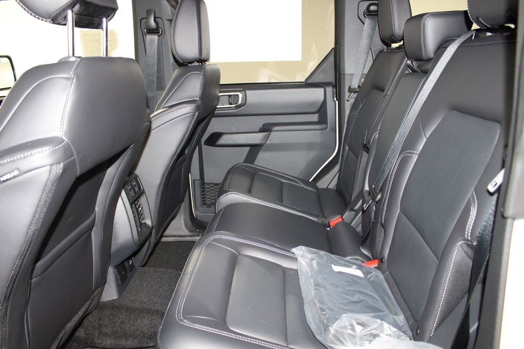 New 2025 Ford Bronco Outer Banks image 23