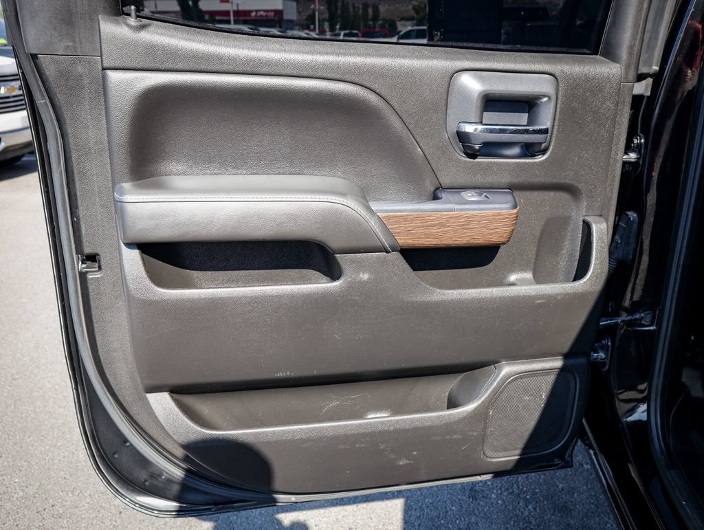 Used 2019 GMC Sierra 3500 Denali w/ Duramax Plus Package AWD/4WD image 33