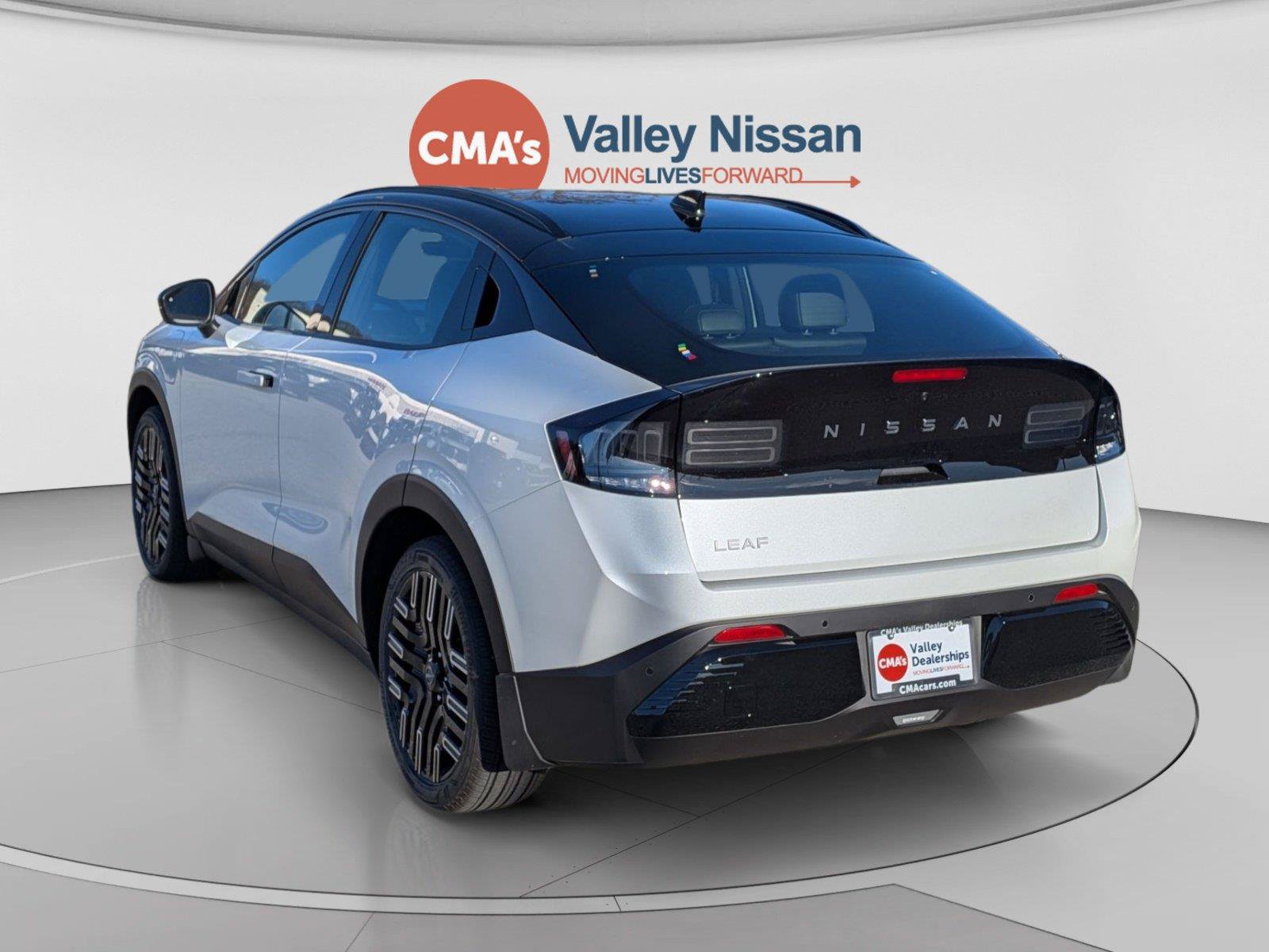 New 2026 Nissan Leaf Platinum+ w/ Cargo Package (Platinum+) FWD image 3