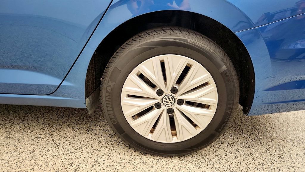 Used 2019 Volkswagen Jetta S w/ Driver Assistance Package image 9