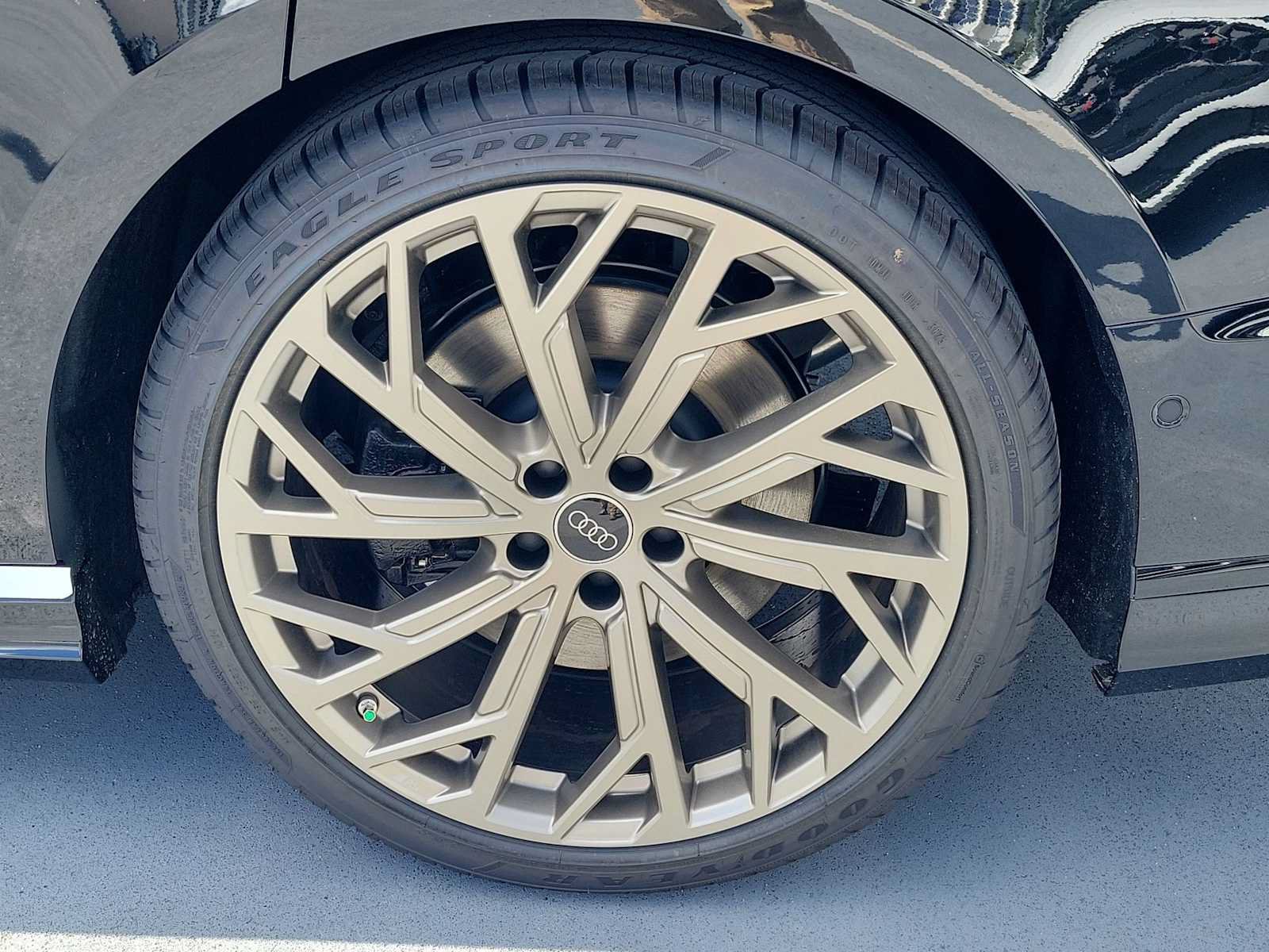 New 2026 Audi A8 L 3.0T AWD/4WD image 12