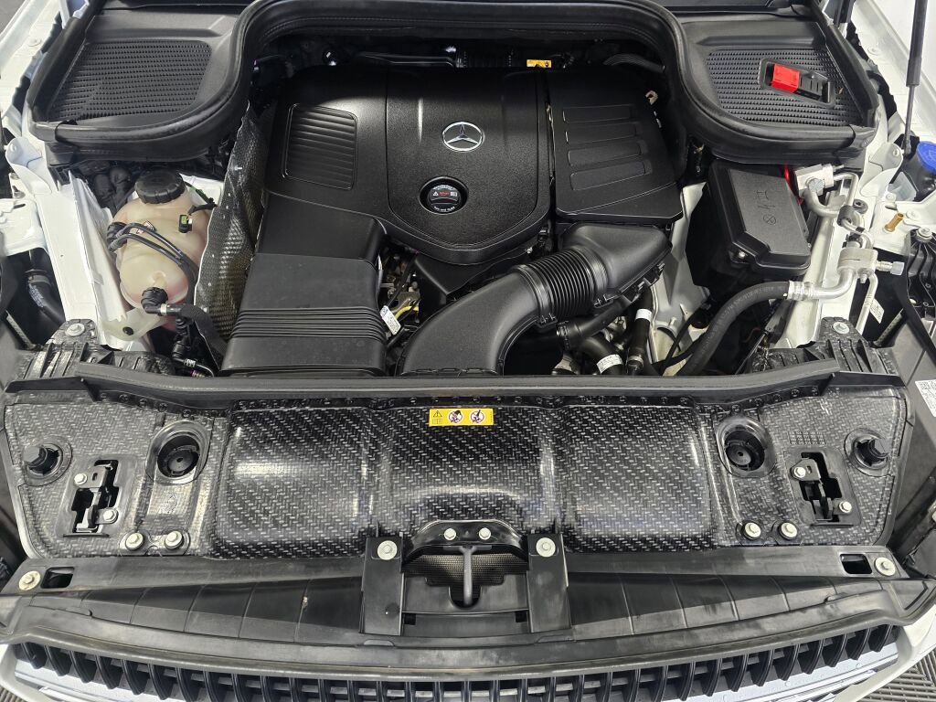 Used 2025 Mercedes-Benz GLE 350 4MATIC w/ Driver Assistance Package image 10