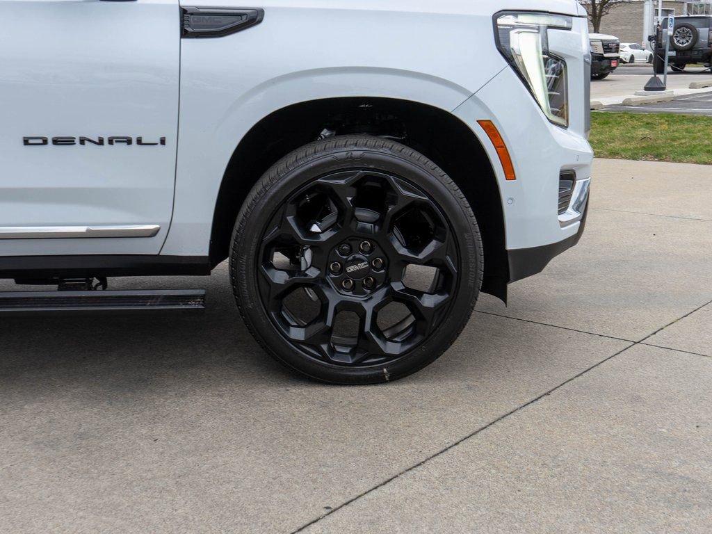 New 2026 GMC Yukon XL Denali w/ Denali Reserve Package image 37