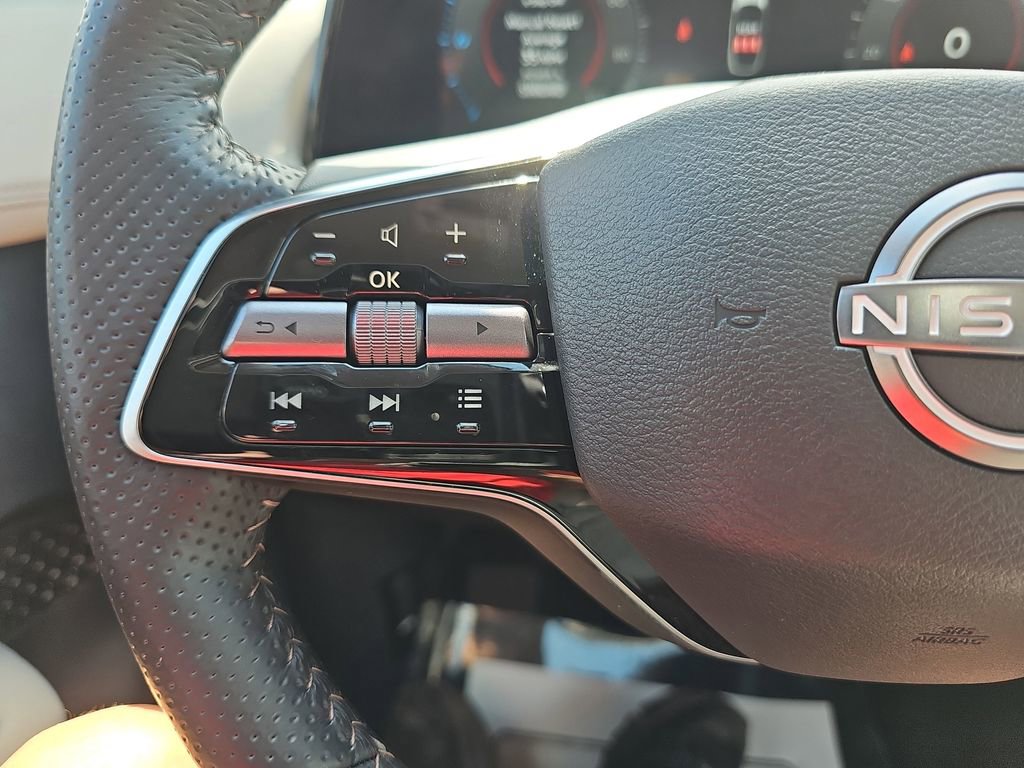 Used 2023 Nissan Ariya FWD image 20