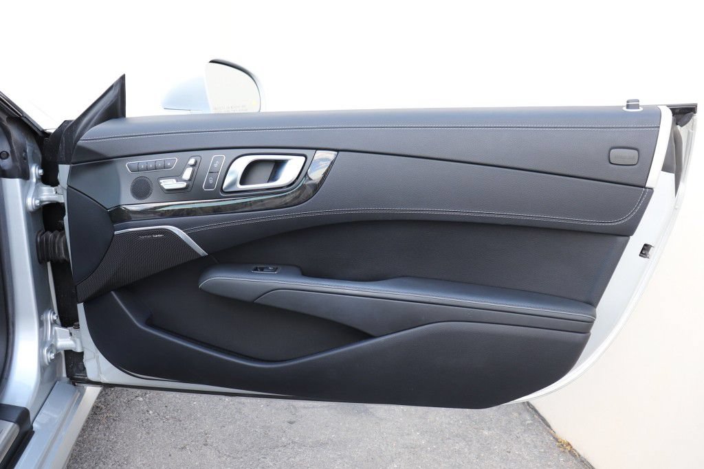Used 2014 Mercedes-Benz SL 550 w/ Driver Assistance Package image 37