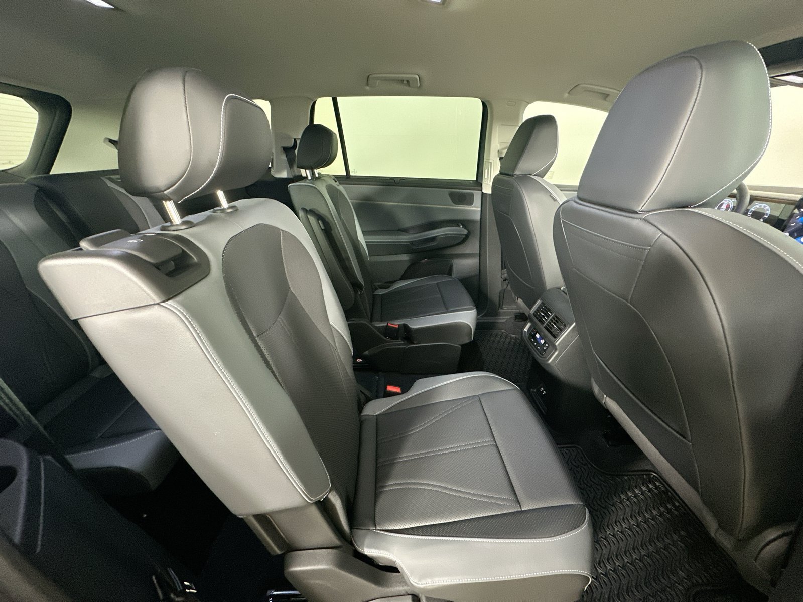 New 2027 Volkswagen Atlas SE AWD/4WD image 42