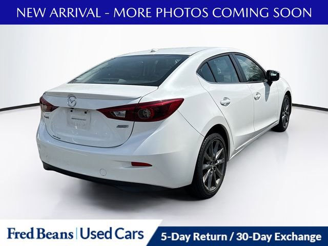 Used 2018 MAZDA MAZDA3 Grand Touring w/ Premium Equipment Package image 12