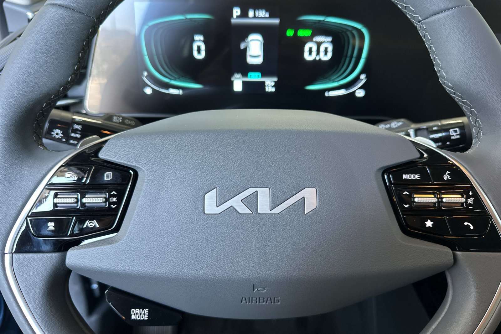 New 2026 Kia Niro EX FWD image 24
