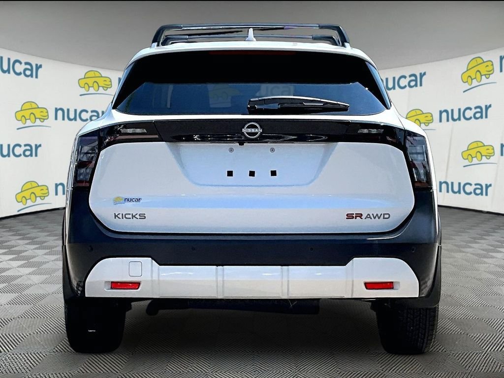 Certified 2025 Nissan Kicks SR AWD/4WD image 5
