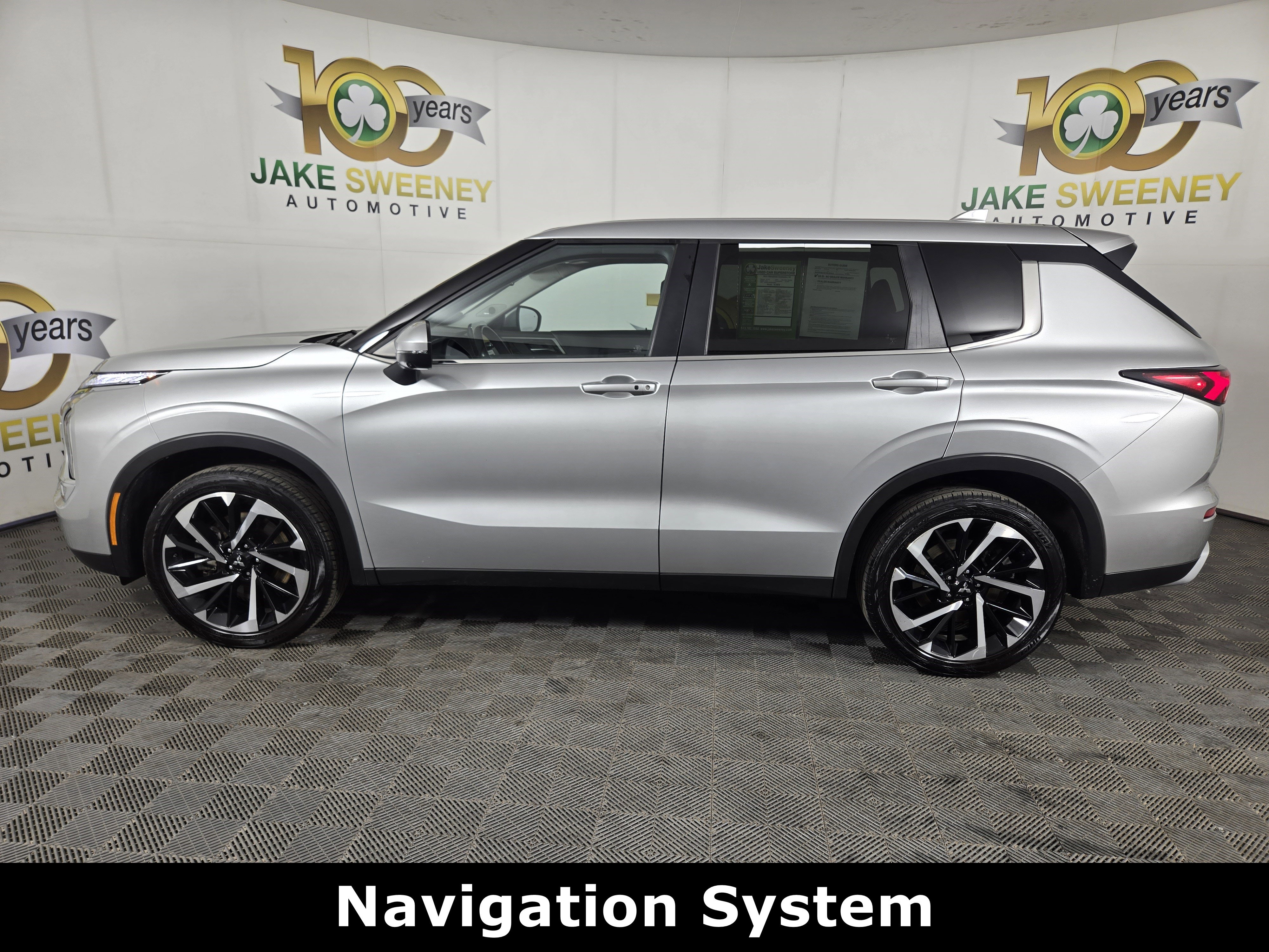 Used 2024 Mitsubishi Outlander SE AWD/4WD image 4
