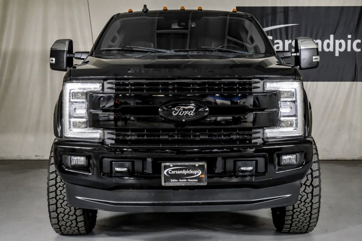 Used 2019 Ford F250 Lariat w/ Lariat Ultimate Package image 3