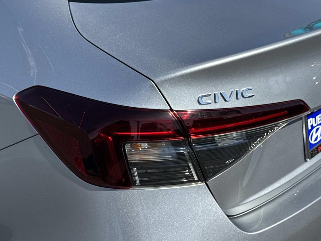 Used 2025 Honda Civic Sport image 17