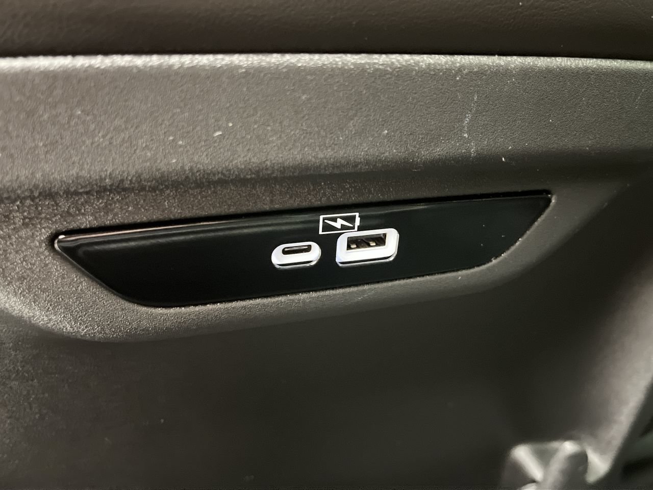 Used 2022 Chrysler Pacifica Limited w/ S Appearance Package FWD image 13