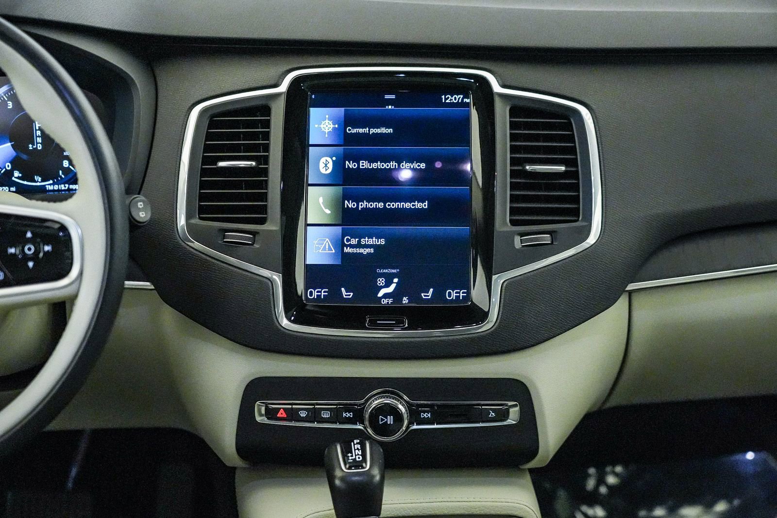 Used 2020 Volvo XC90 T5 Momentum w/ Protection Package Premier AWD/4WD image 14