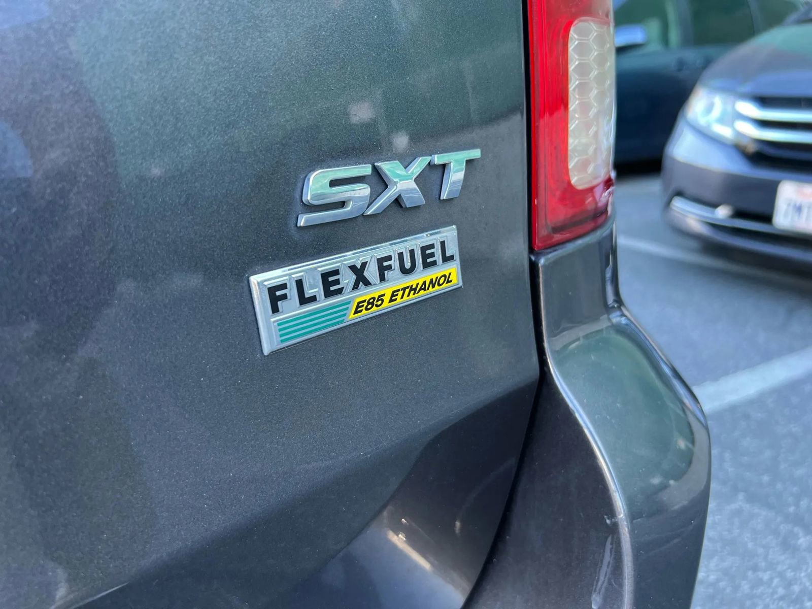 Used 2019 Dodge Grand Caravan SXT image 22