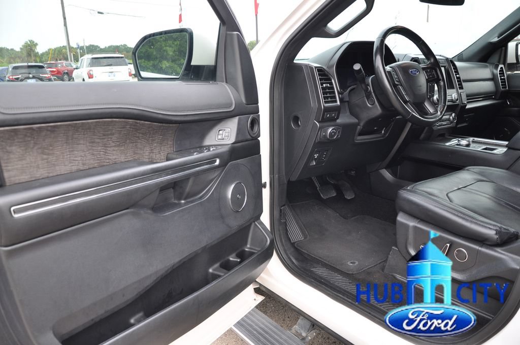 Used 2019 Ford Expedition Limited w/ Equipment Group 302A RWD image 11