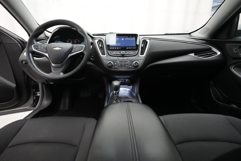 Used 2023 Chevrolet Malibu LT FWD image 5