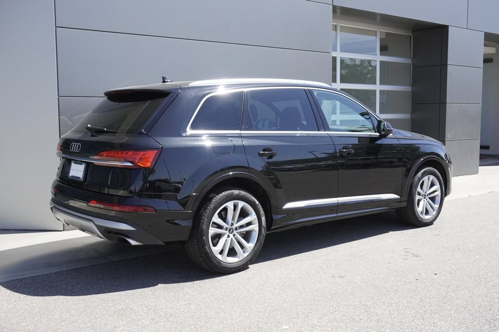 Used 2025 Audi Q7 3.0T Premium Plus AWD/4WD image 4