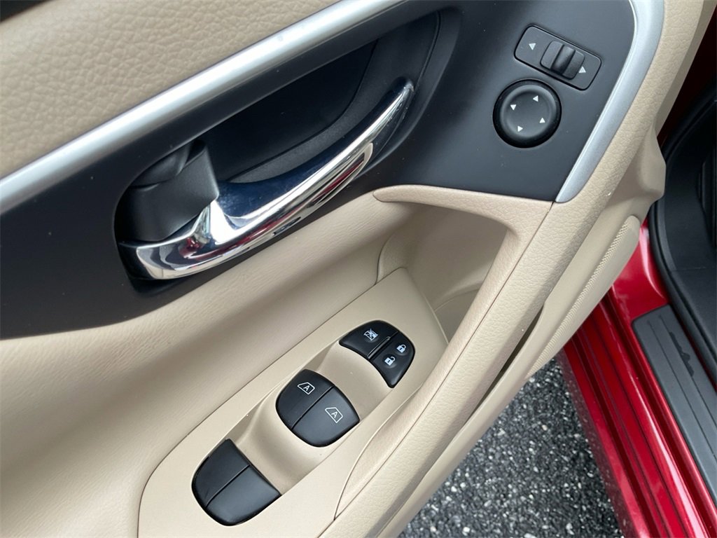 Used 2017 Nissan Altima 2.5 SV w/ Convenience Package image 28