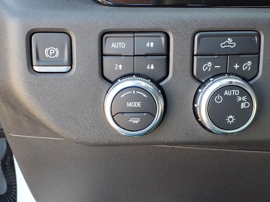 Certified 2024 GMC Sierra 1500 SLE image 9