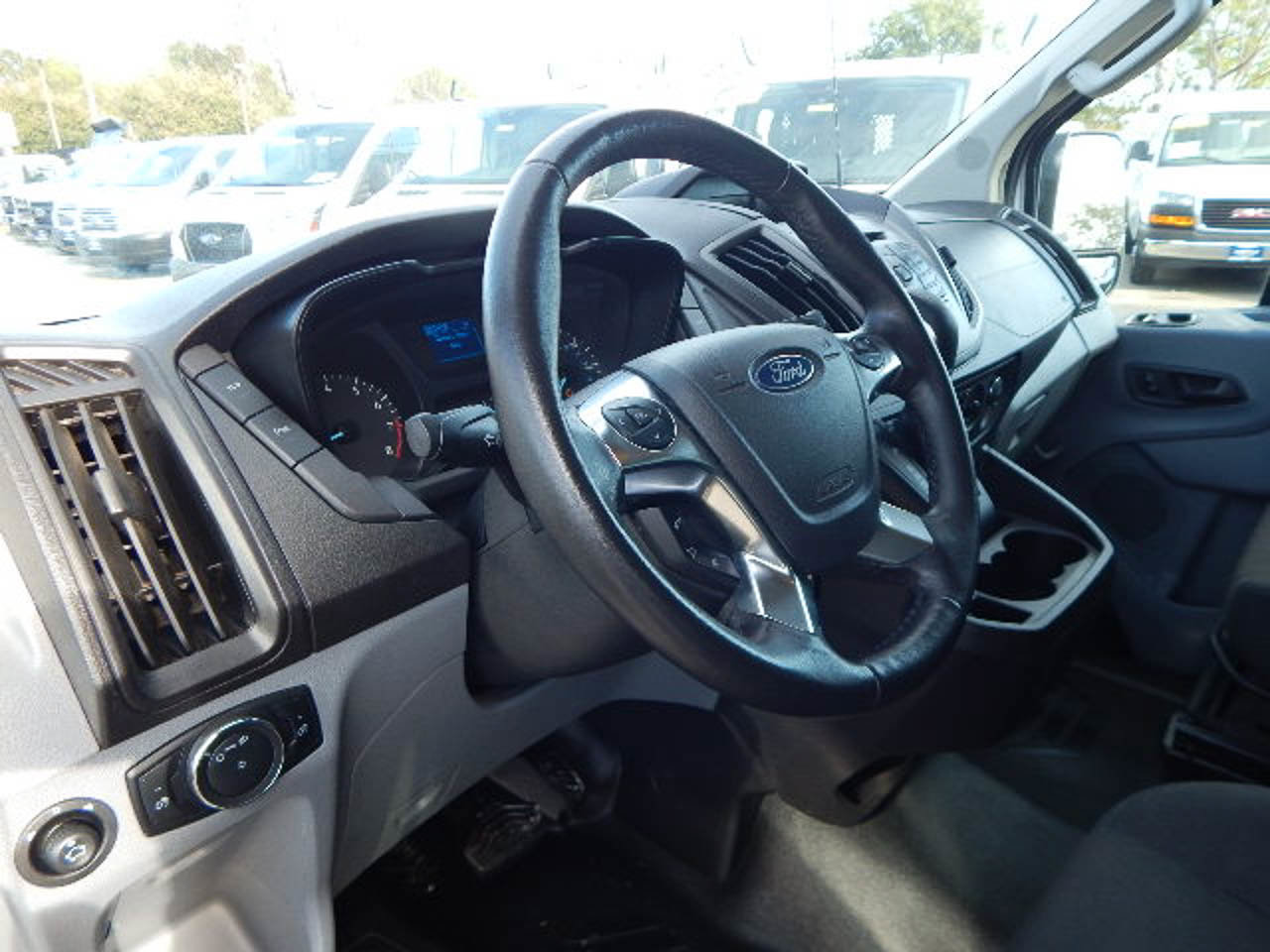 Used 2016 Ford Transit 150 XL image 13