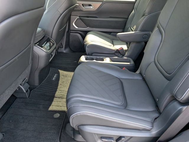 Used 2025 INFINITI QX80 Luxe w/ Exterior Package image 29