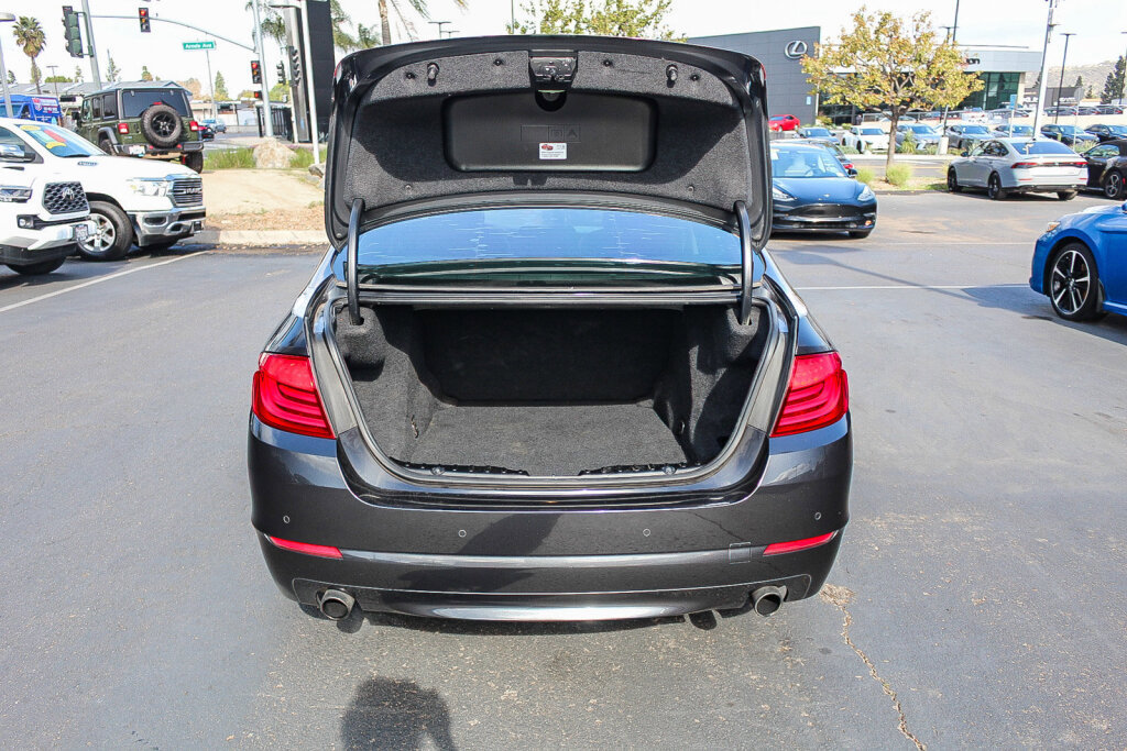 Used 2011 BMW 535i Sedan image 14