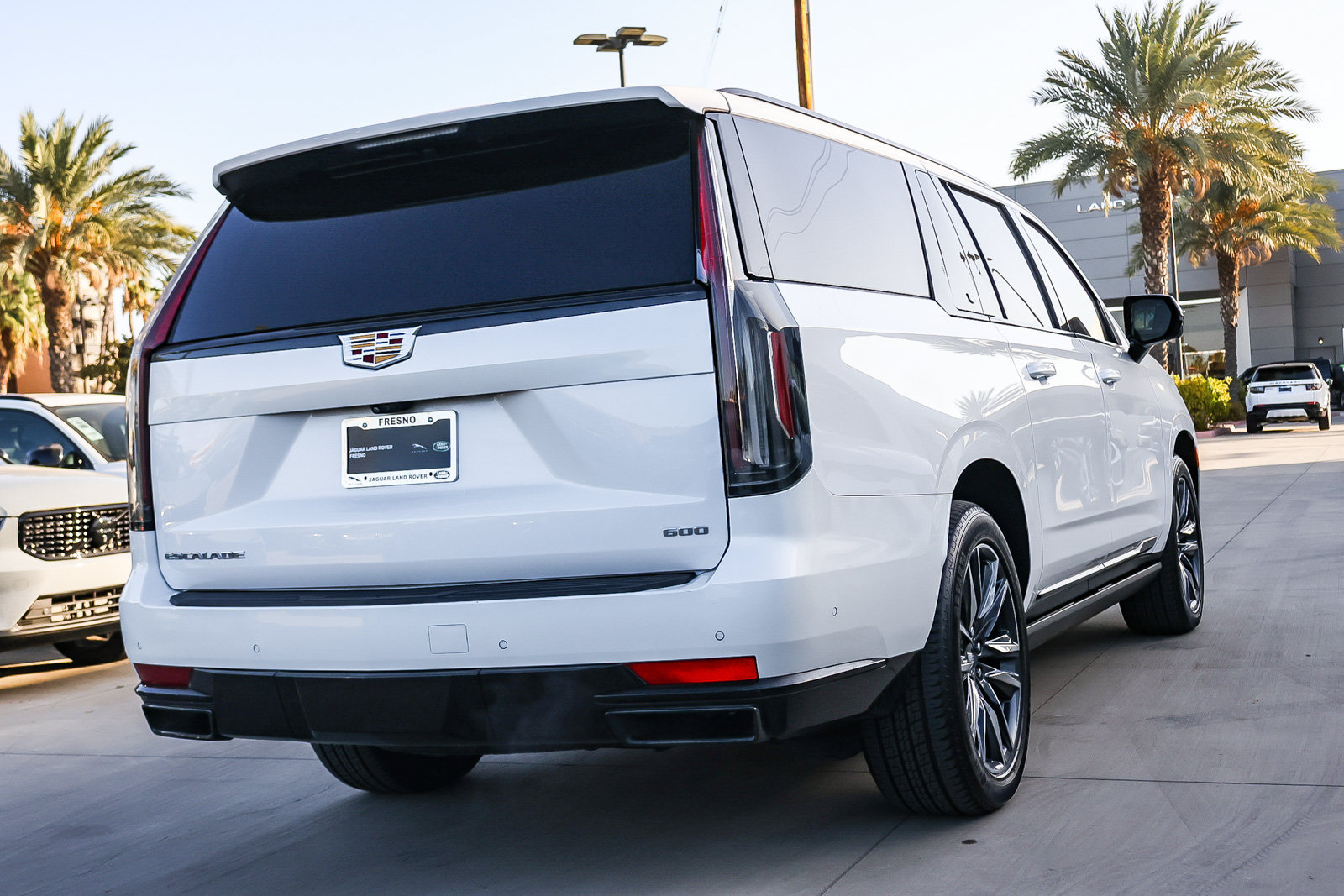 Used 2023 Cadillac Escalade ESV Sport Platinum RWD image 5