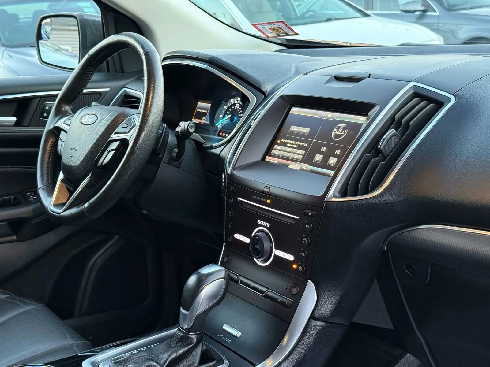 Used 2015 Ford Edge Titanium image 48