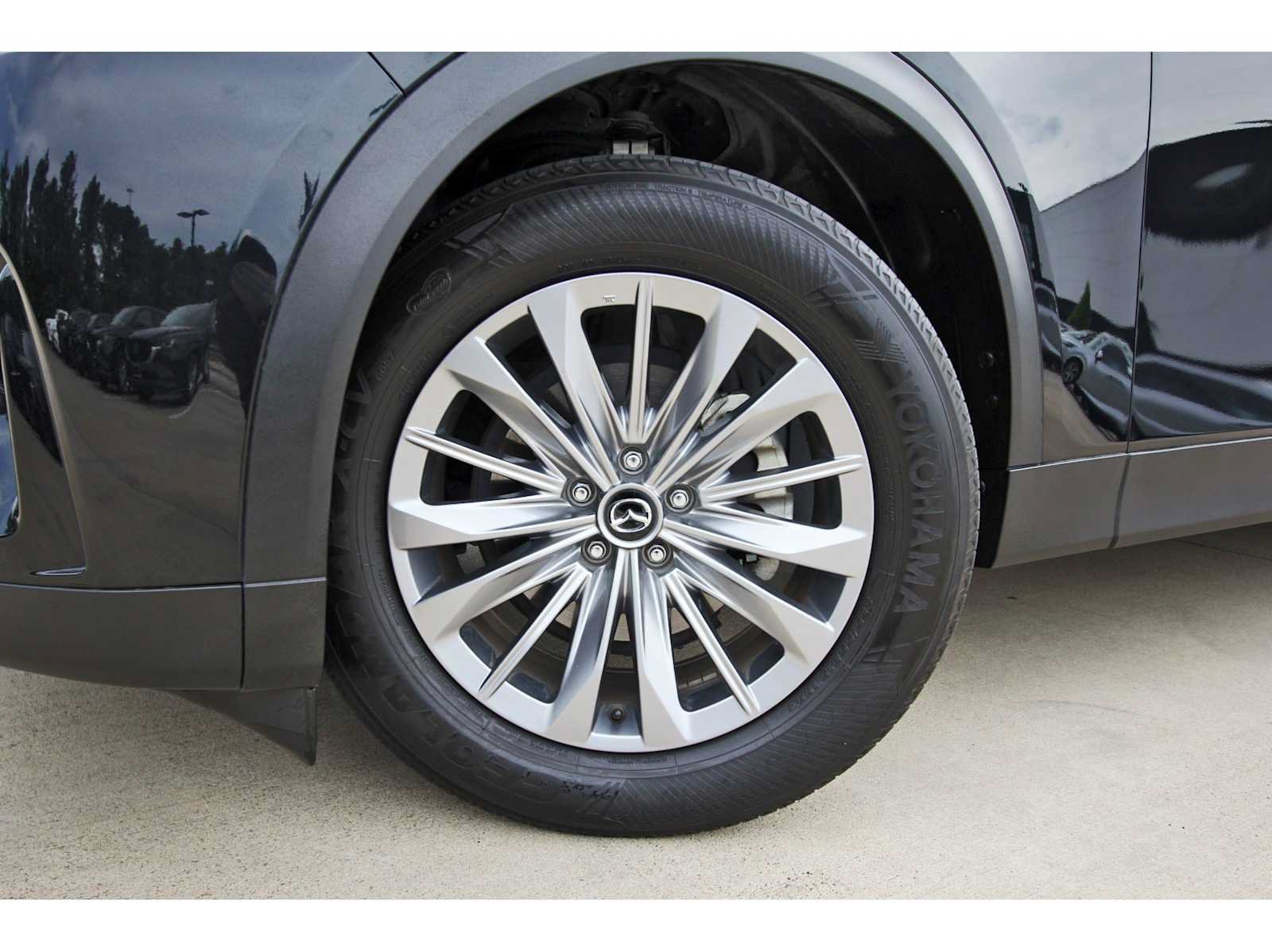 Used 2024 MAZDA CX-90 3.3 Turbo w/ Preferred Package AWD/4WD image 31