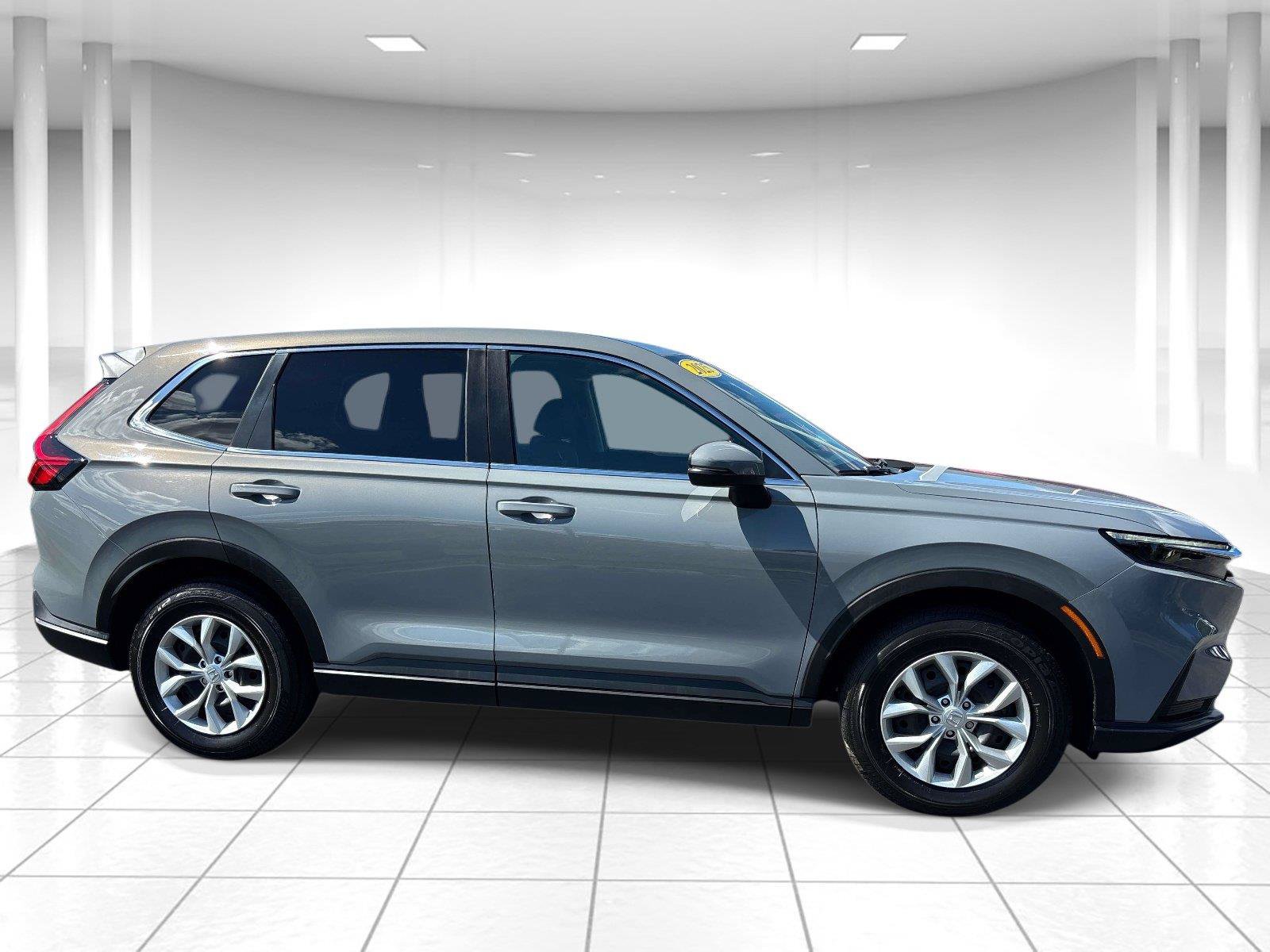 Used 2025 Honda CR-V LX image 2