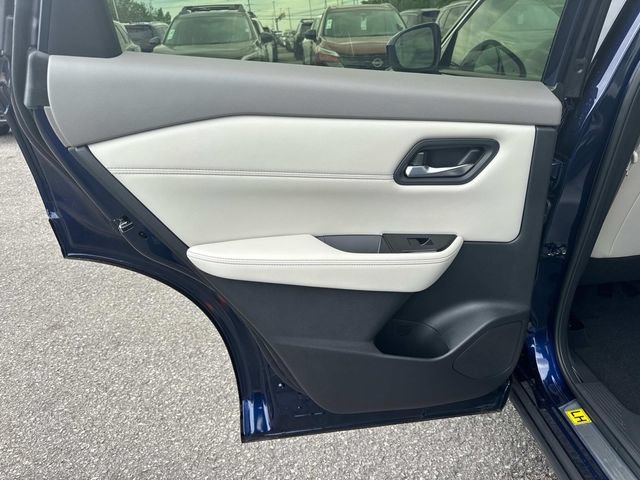 New 2026 Nissan Rogue Dark Armor FWD image 15