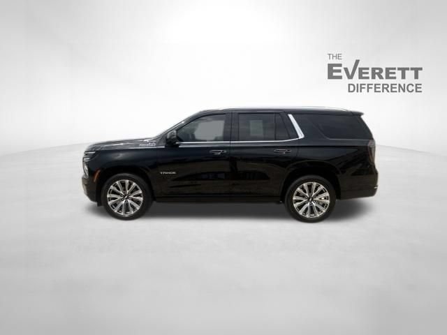 Used 2025 Chevrolet Tahoe High Country AWD/4WD image 4