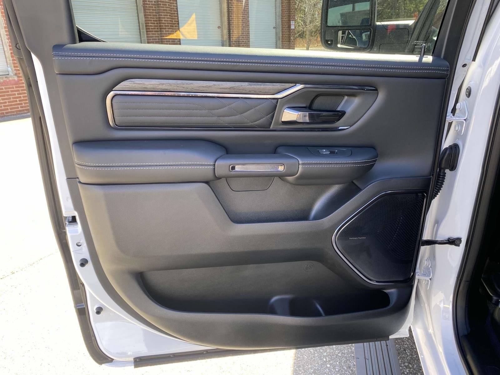 New 2025 RAM 1500 Limited image 11