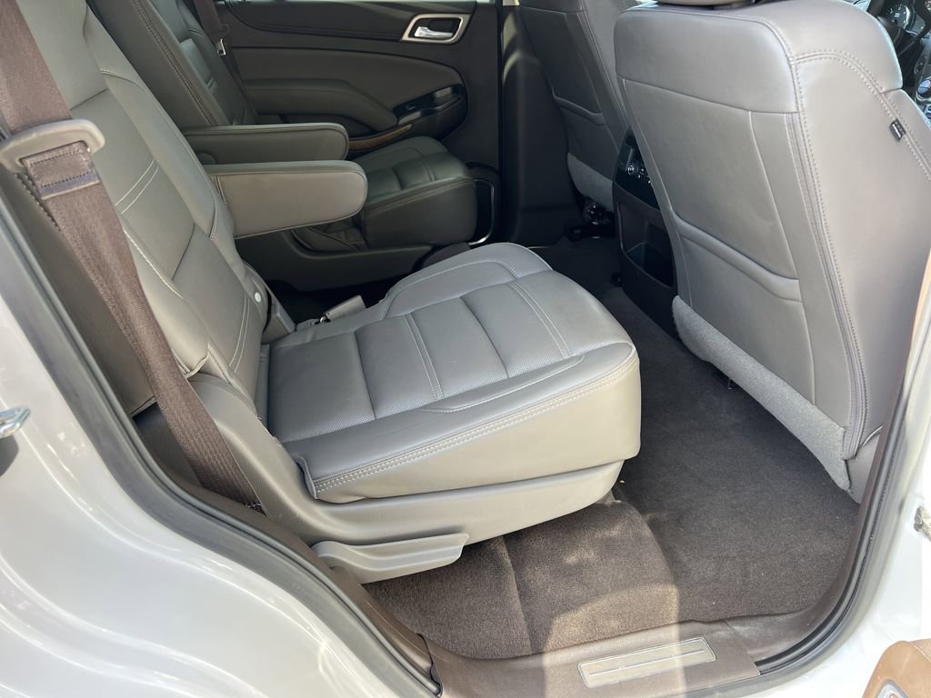 Used 2020 GMC Yukon Denali w/ Denali Premium Package image 13
