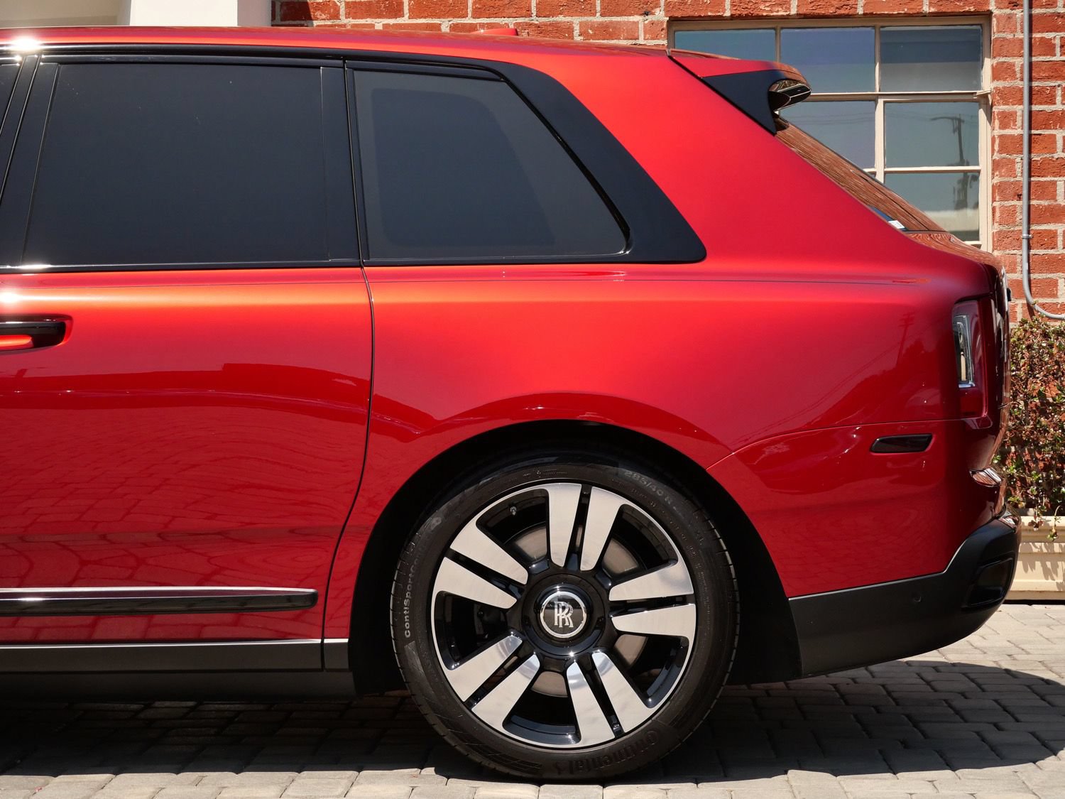 Used 2023 Rolls-Royce Cullinan AWD/4WD image 23