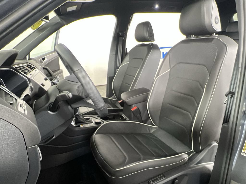 Used 2024 Volkswagen Tiguan SEL R-Line AWD/4WD image 21