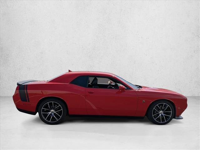 Used 2017 Dodge Challenger R/T Scat Pack RWD image 4