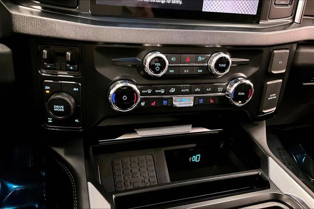 Used 2025 Ford F350 Platinum AWD/4WD image 32