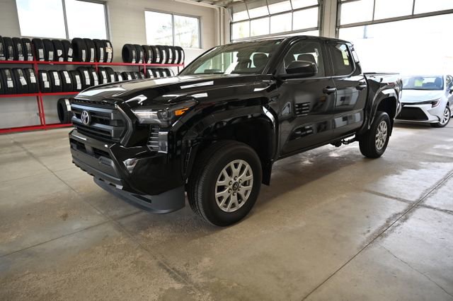 Used 2024 Toyota Tacoma SR w/ SR Upgrade Package image 9