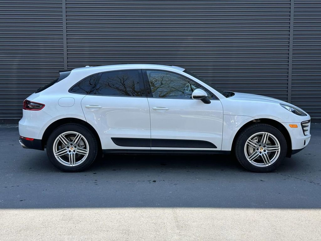 Used 2016 Porsche Macan S image 6