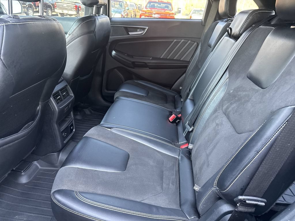 Used 2022 Ford Edge ST w/ Equipment Group 401A AWD/4WD image 28