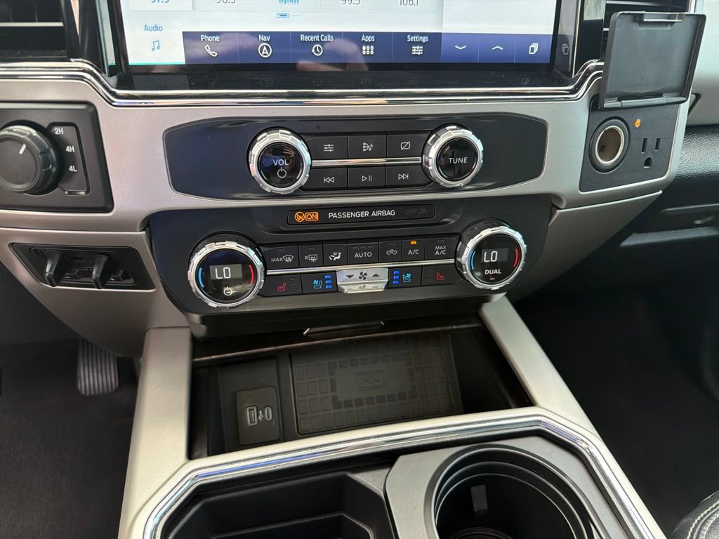 Used 2022 Ford F250 Lariat w/ Black Appearance Package AWD/4WD image 20