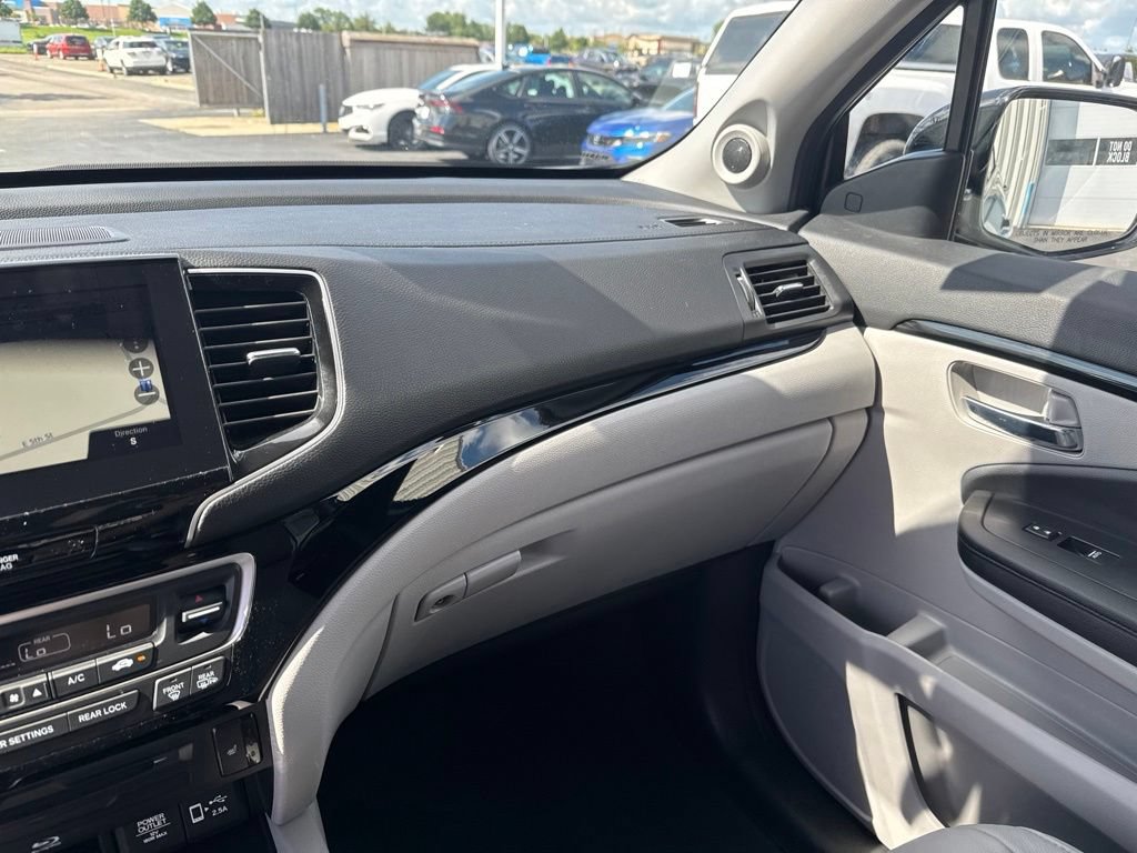 Used 2022 Honda Pilot Touring image 25